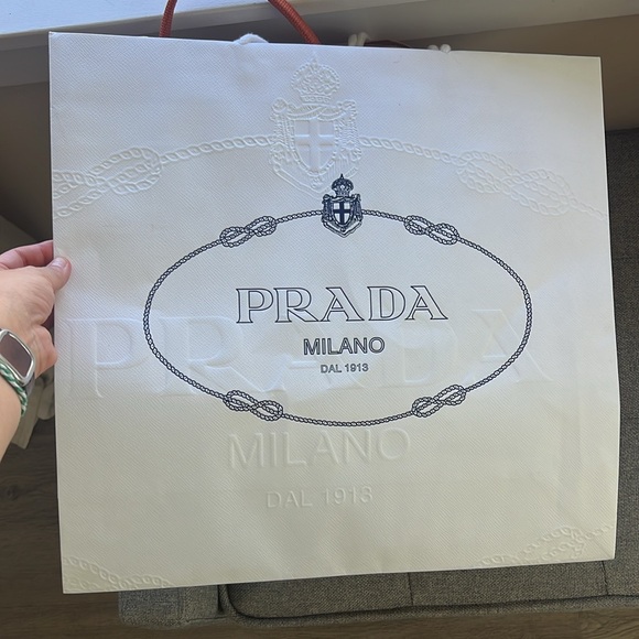 Prada shopping bag - Picture 2 of 2